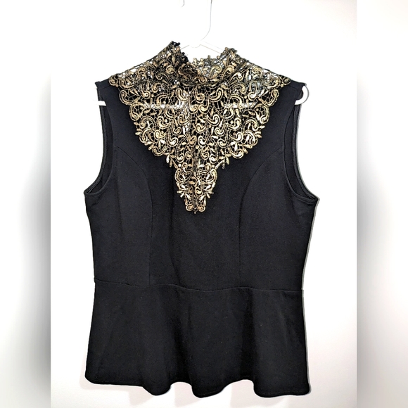 😍 Le Chateau Black Peplum Top with Lace applique - Picture 1 of 6